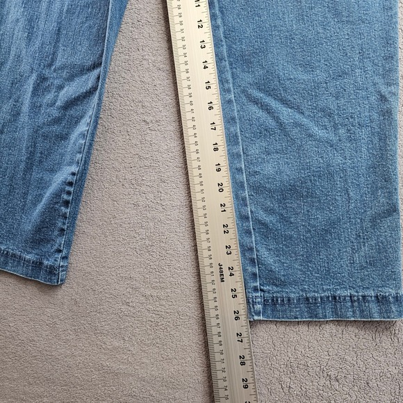 Croft & Barrow Jeans Womens 14PS Blue Denim Stretch Straight Leg High Waistband - Picture 4 of 9
